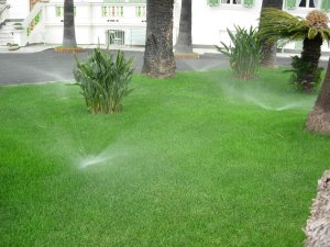 impianto di irrigazione automatico giardino